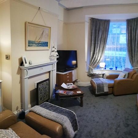 A Summer Place - Spacious Maisonette, Central Whitby, Sleeps 4, Close To Amenities Apartment Luaran gambar