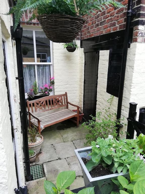 A Summer Place - Spacious Maisonette, Central Whitby, Sleeps 4, Close To Amenities Apartment Luaran gambar