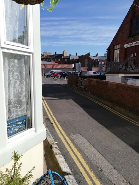 A Summer Place - Spacious Maisonette, Central Whitby, Sleeps 4, Close To Amenities Apartment Luaran gambar